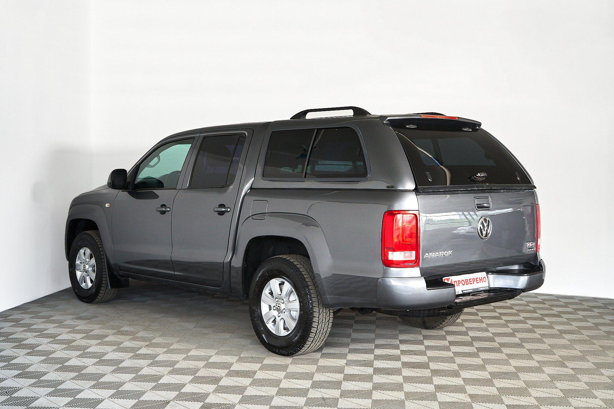 Volkswagen Amarok 2011, серый