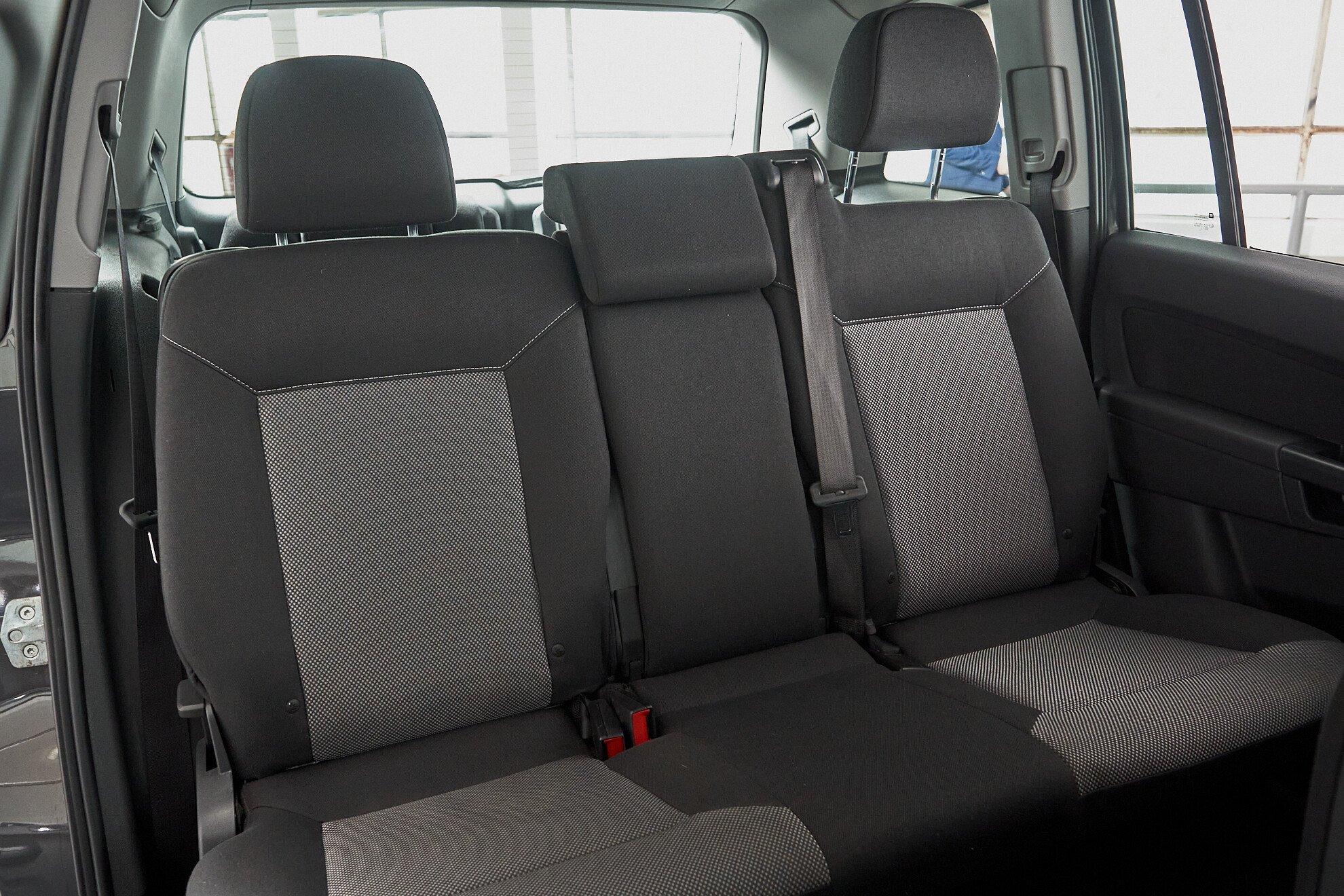 Opel Zafira 2013, серый
