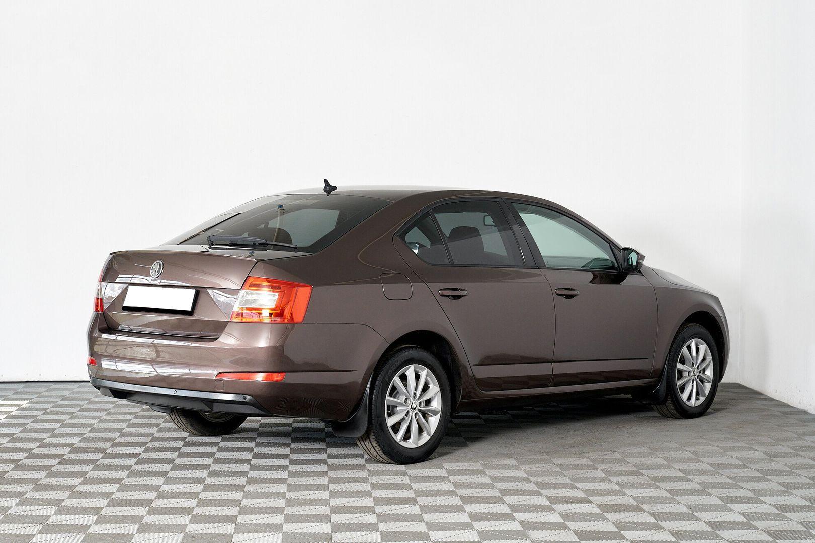 Skoda Octavia 2016, коричневый
