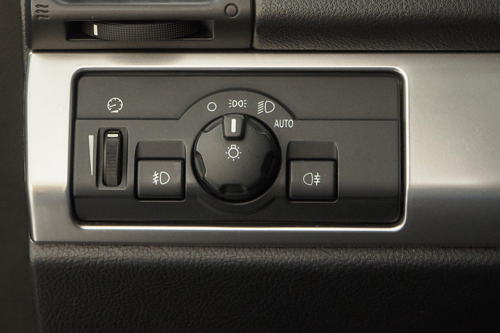 Land Rover Freelander 2010, серый