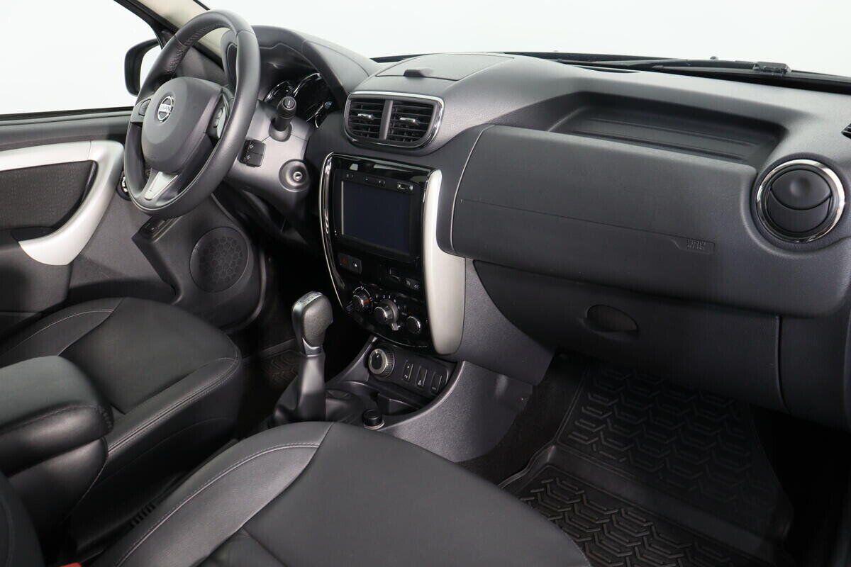 Nissan Terrano 2019, черный