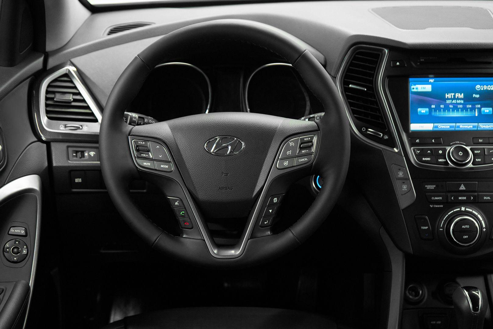 Hyundai Santa Fe 2013, белый