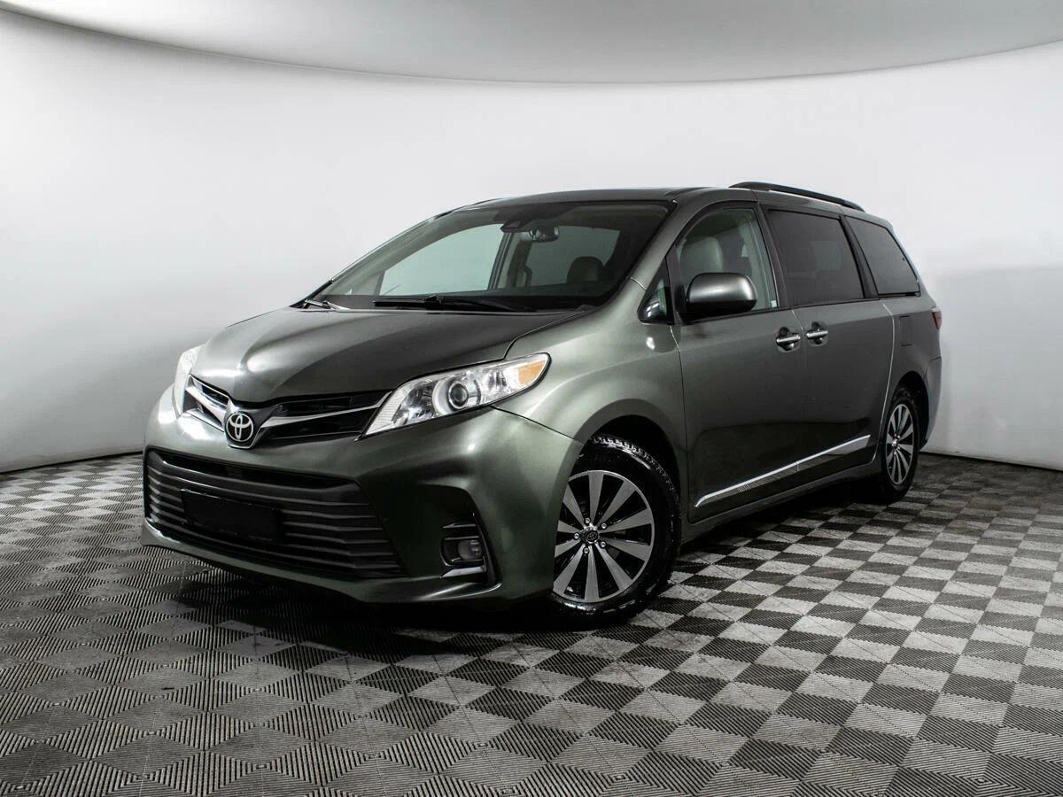 Toyota Sienna 2017, серый