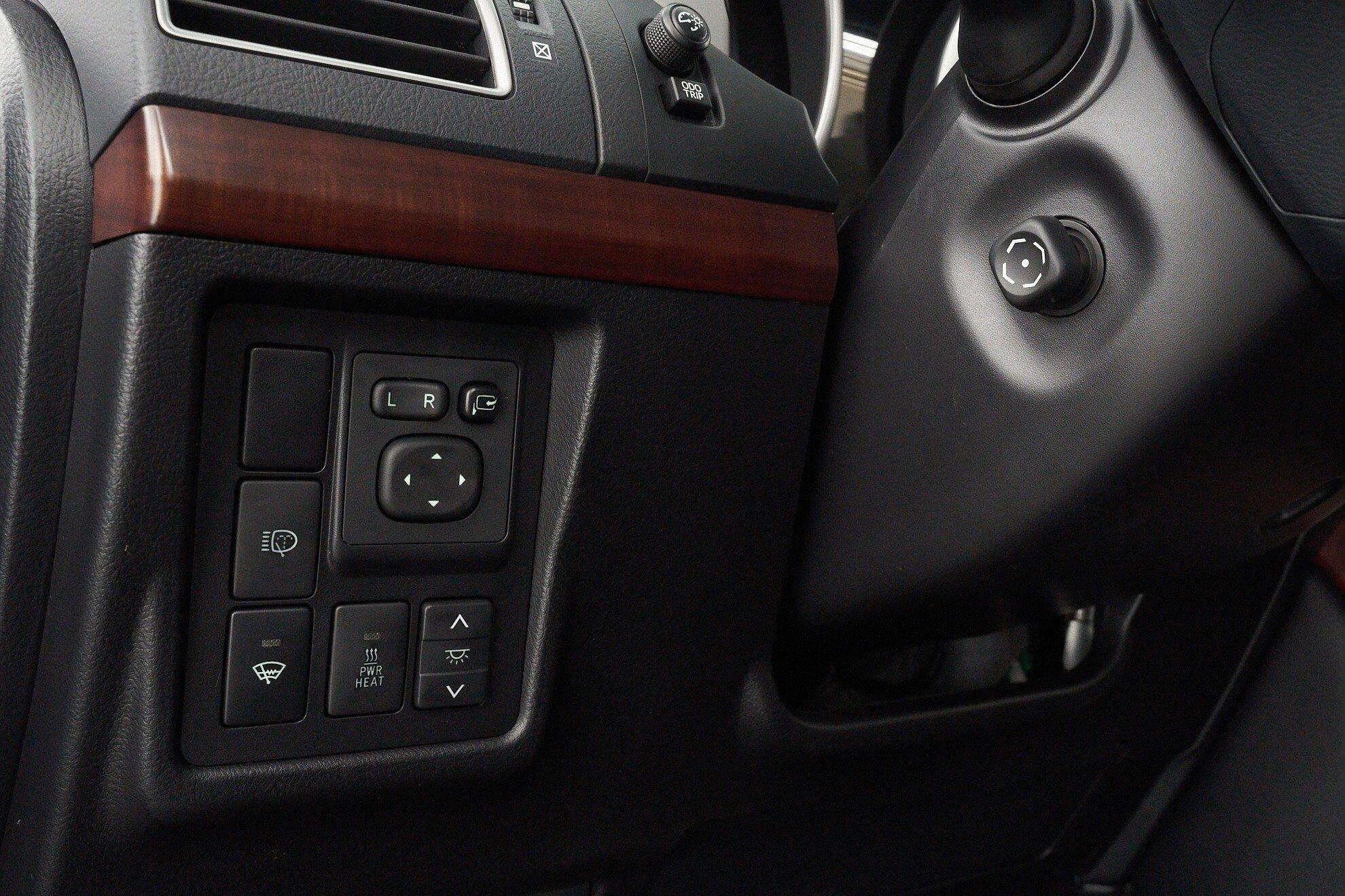 Toyota Land Cruiser Prado 2015, черный
