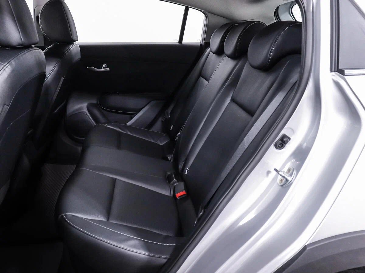 Kia Rio 2021, серебряный