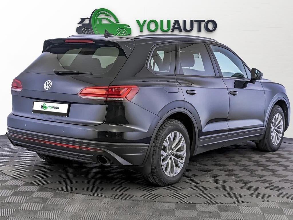 Volkswagen Touareg 2019, синий