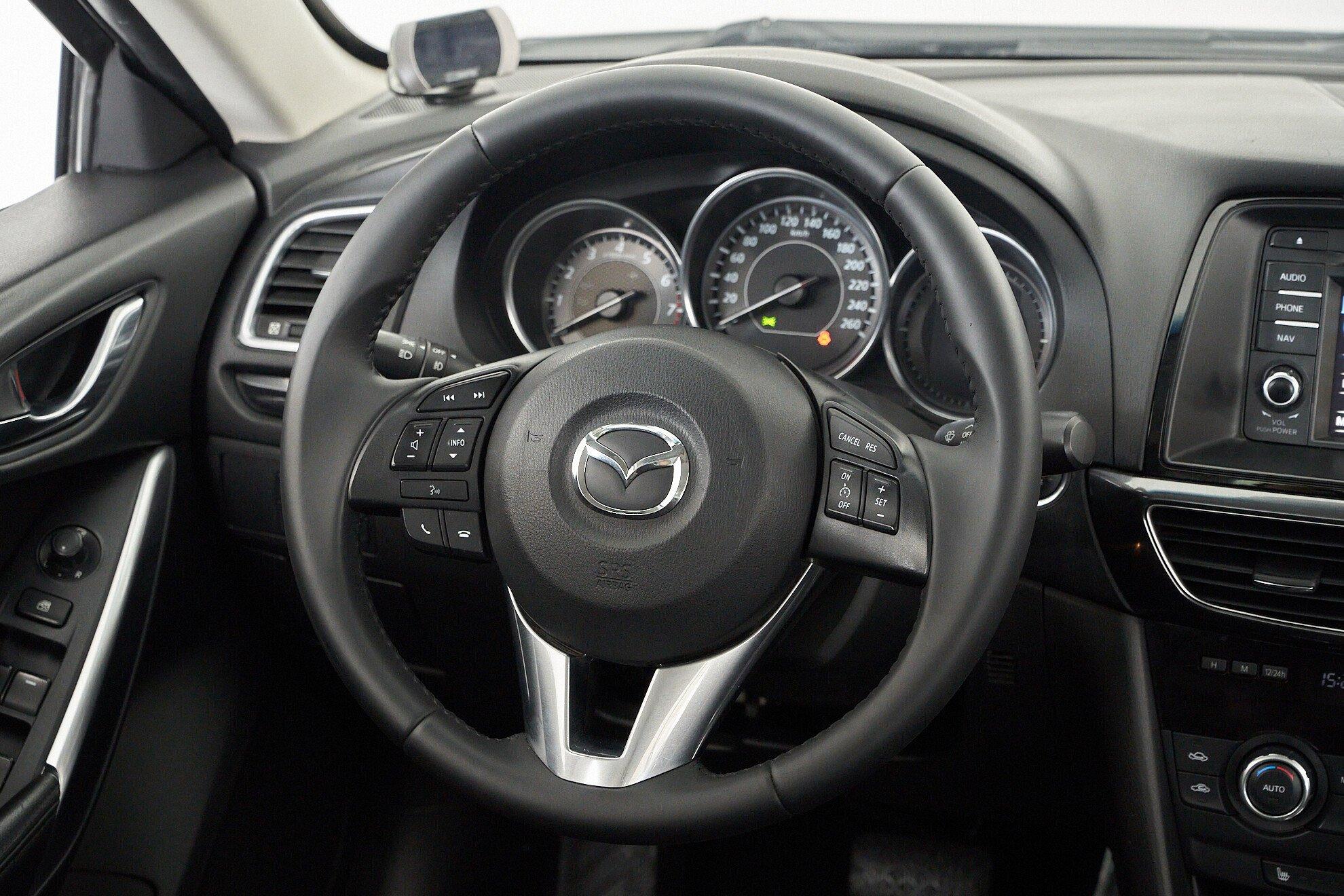 Mazda 6 2013, белый