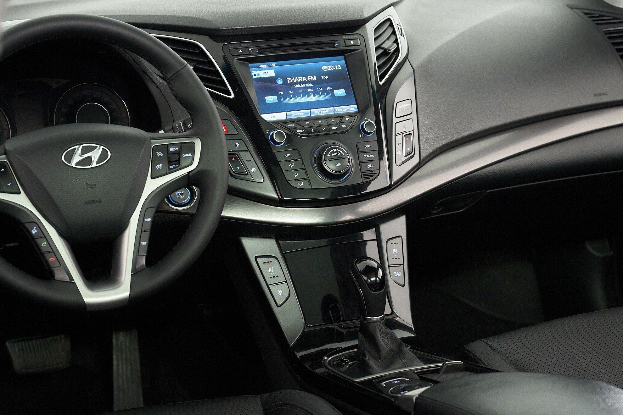 Hyundai i40 2014, белый