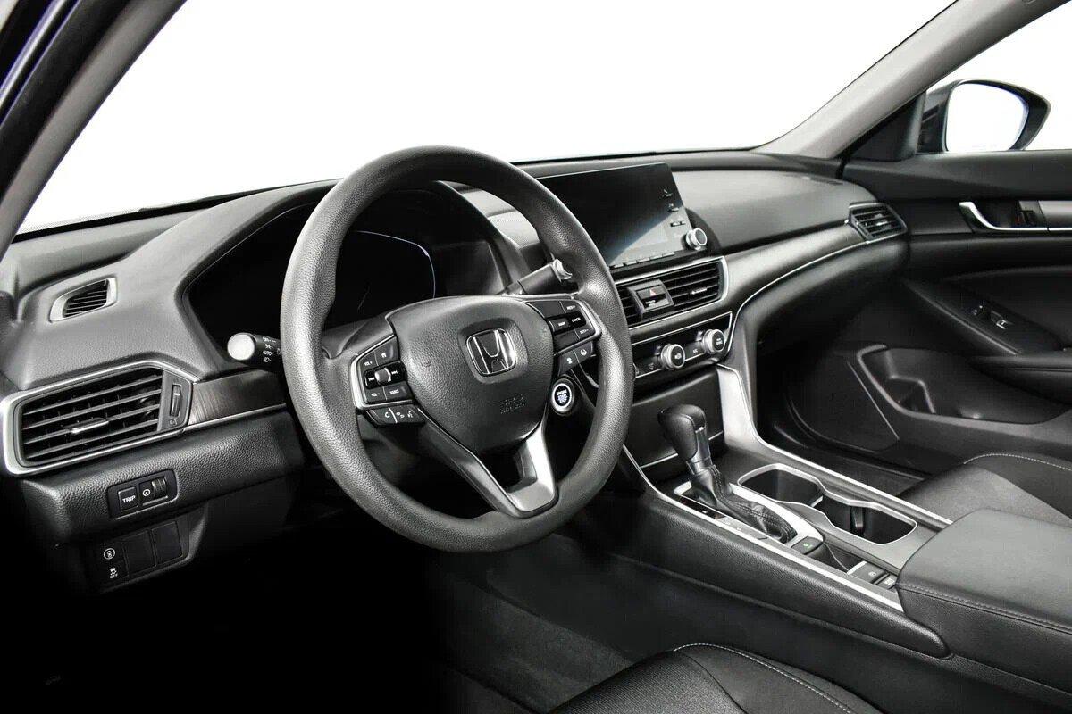 Honda Accord 2018, черный