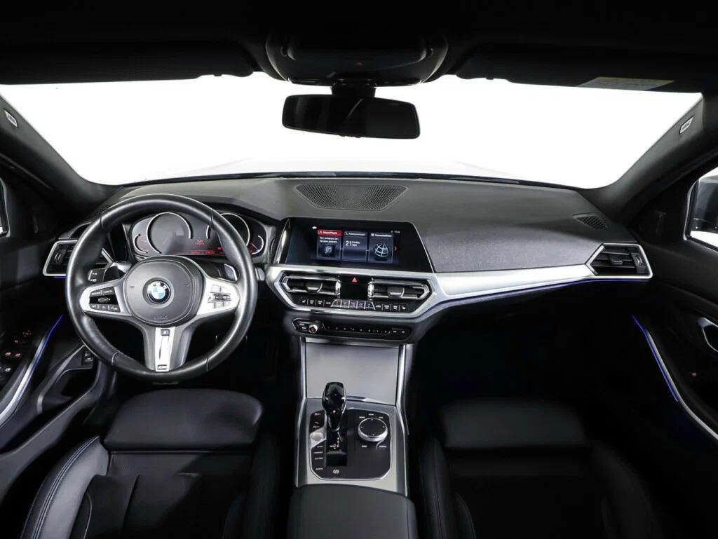 BMW 3 серии 2020, серый