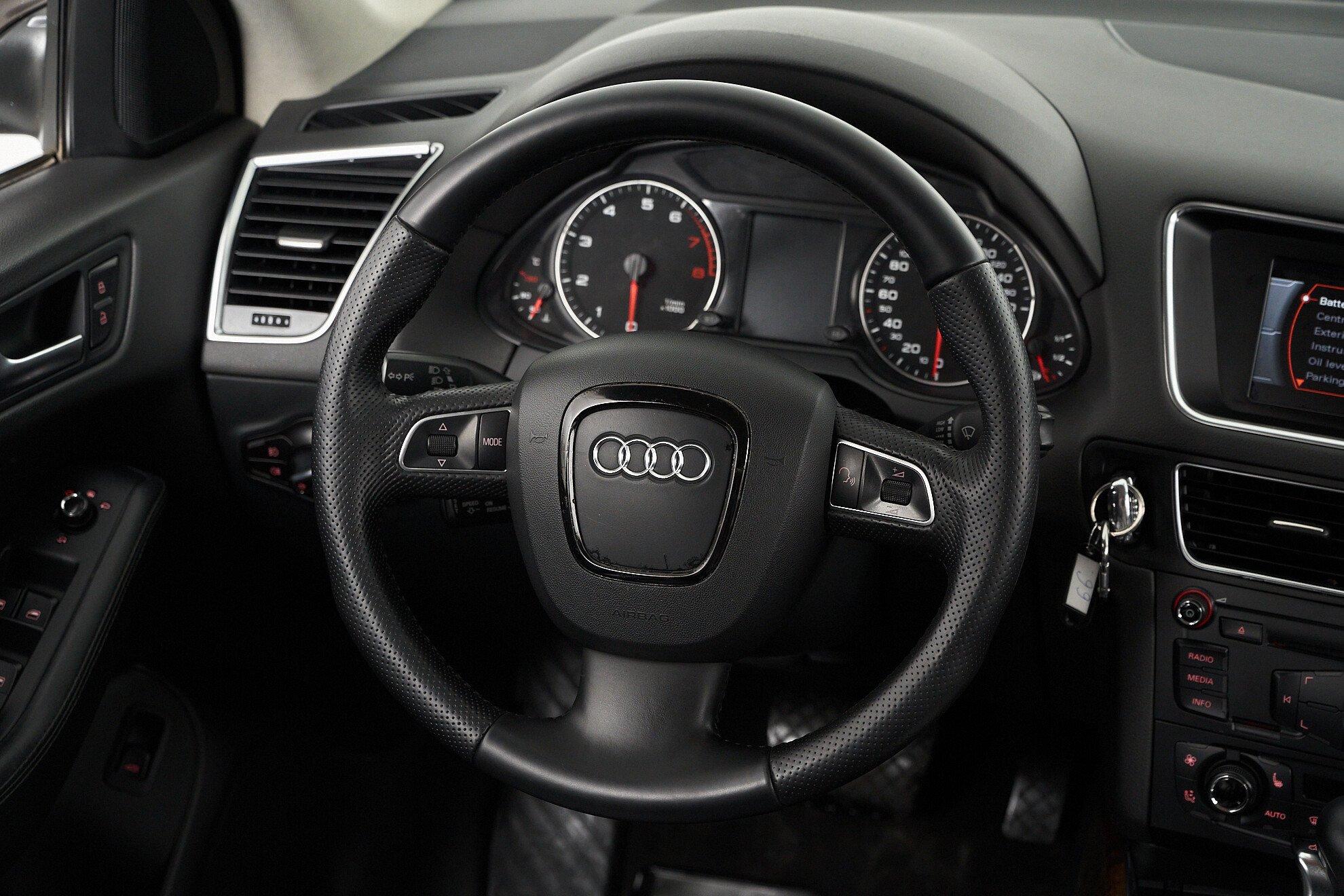 Audi Q5 2011, коричневый