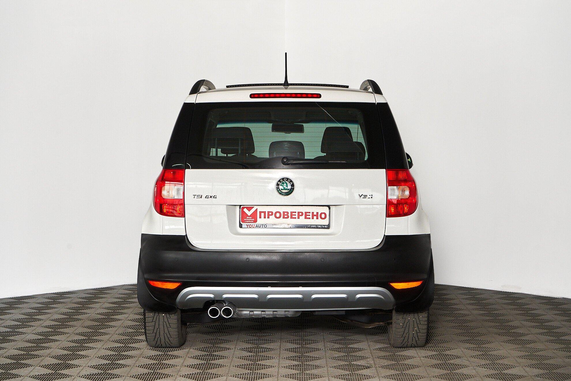 Skoda Yeti 2013, белый