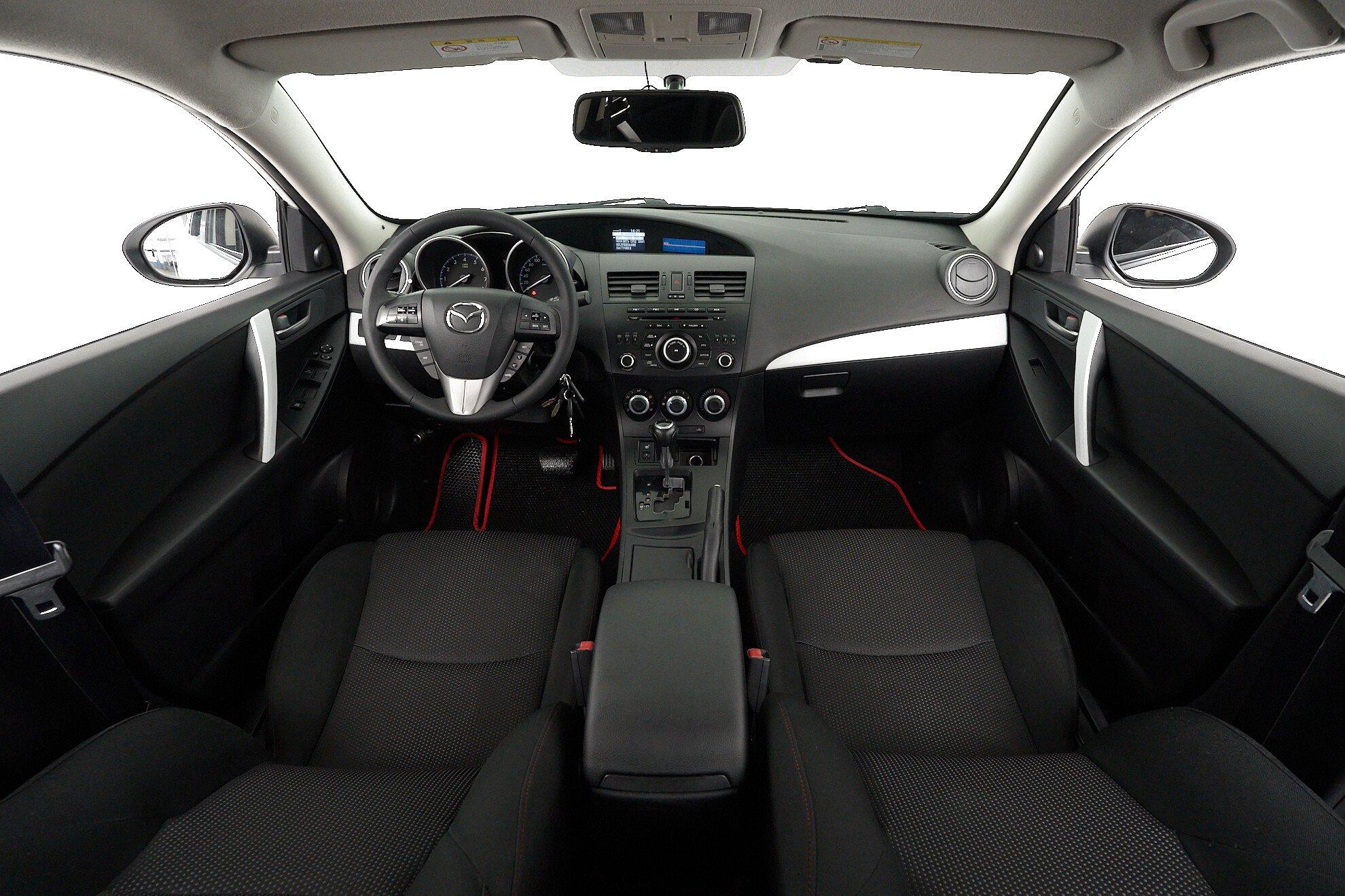 Mazda 3 2013, белый