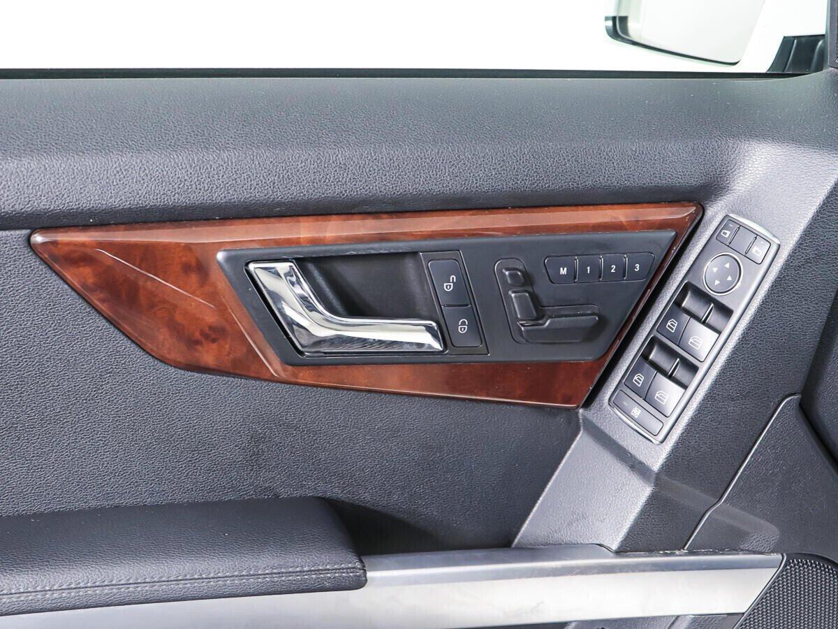Mercedes-Benz GLK-Класс 2012, белый