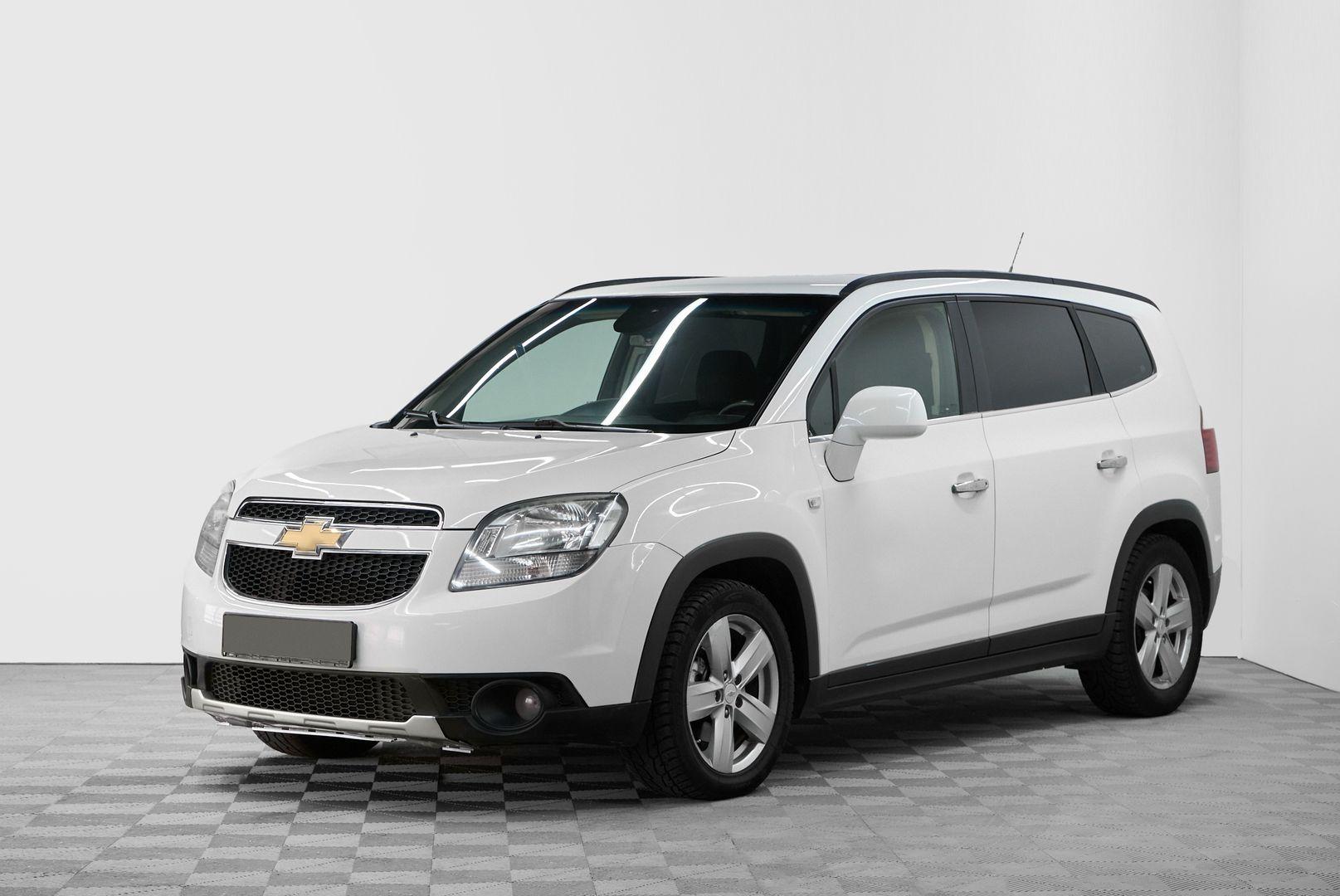 Chevrolet Orlando 2012, белый