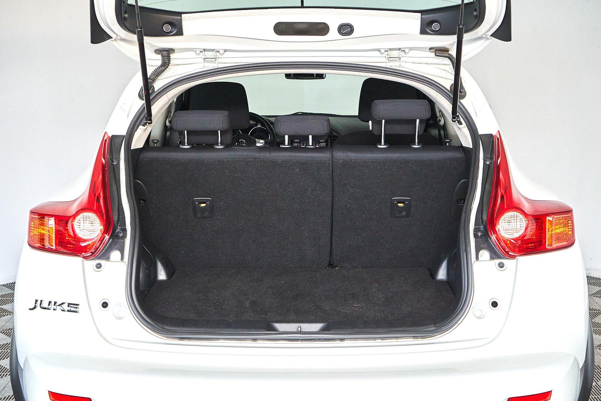 Nissan Juke 2014, белый
