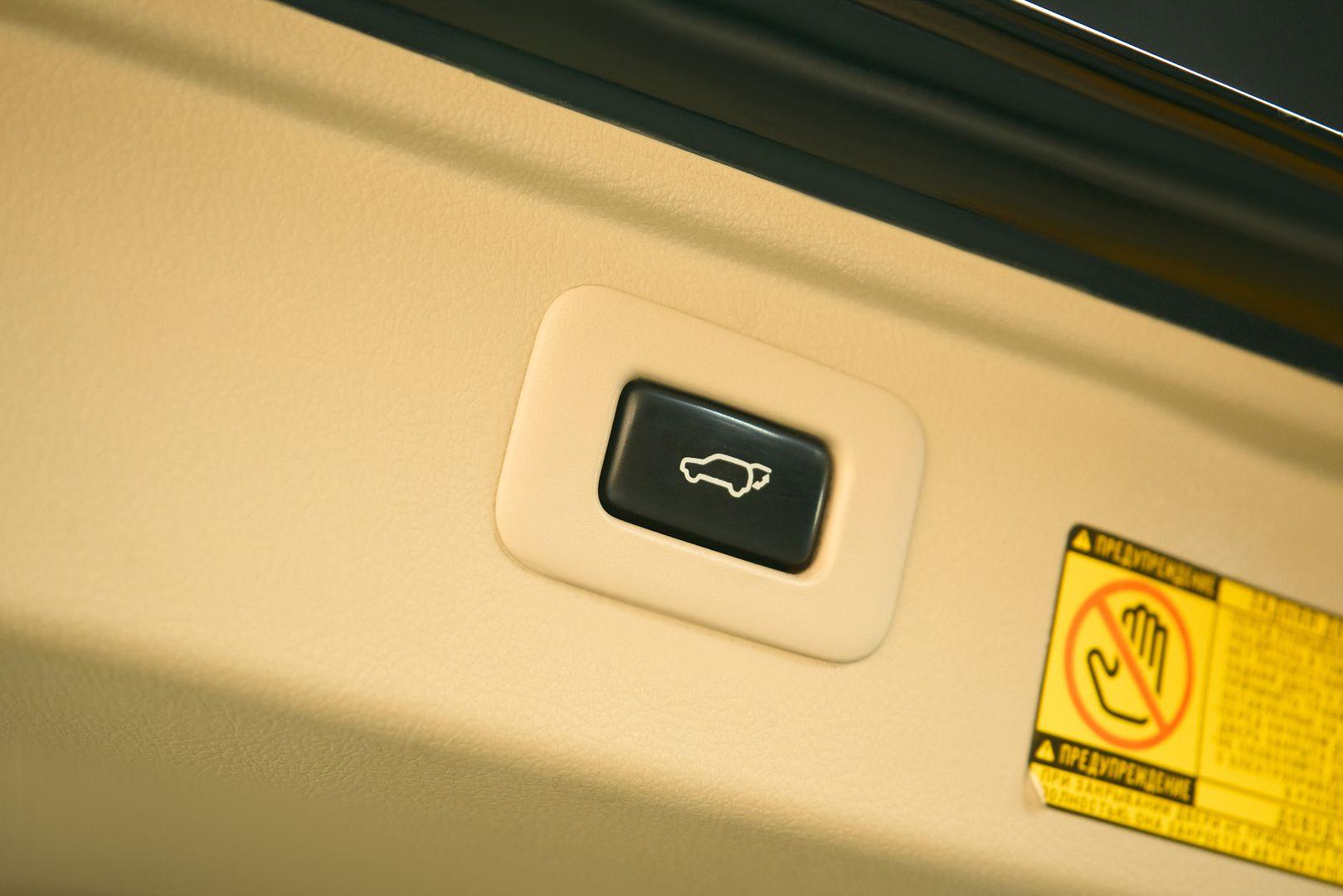 Toyota Alphard 2012, черный