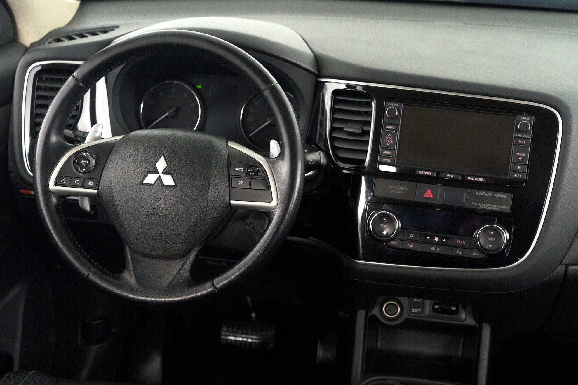 Mitsubishi Outlander 2014, синий