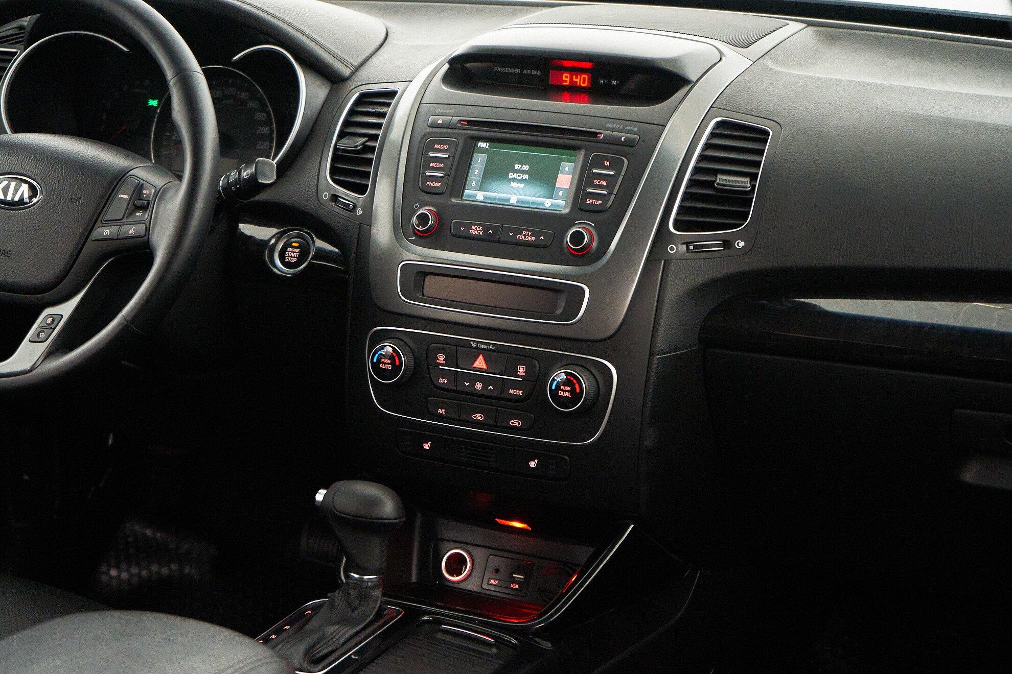 Kia Sorento 2019, серый