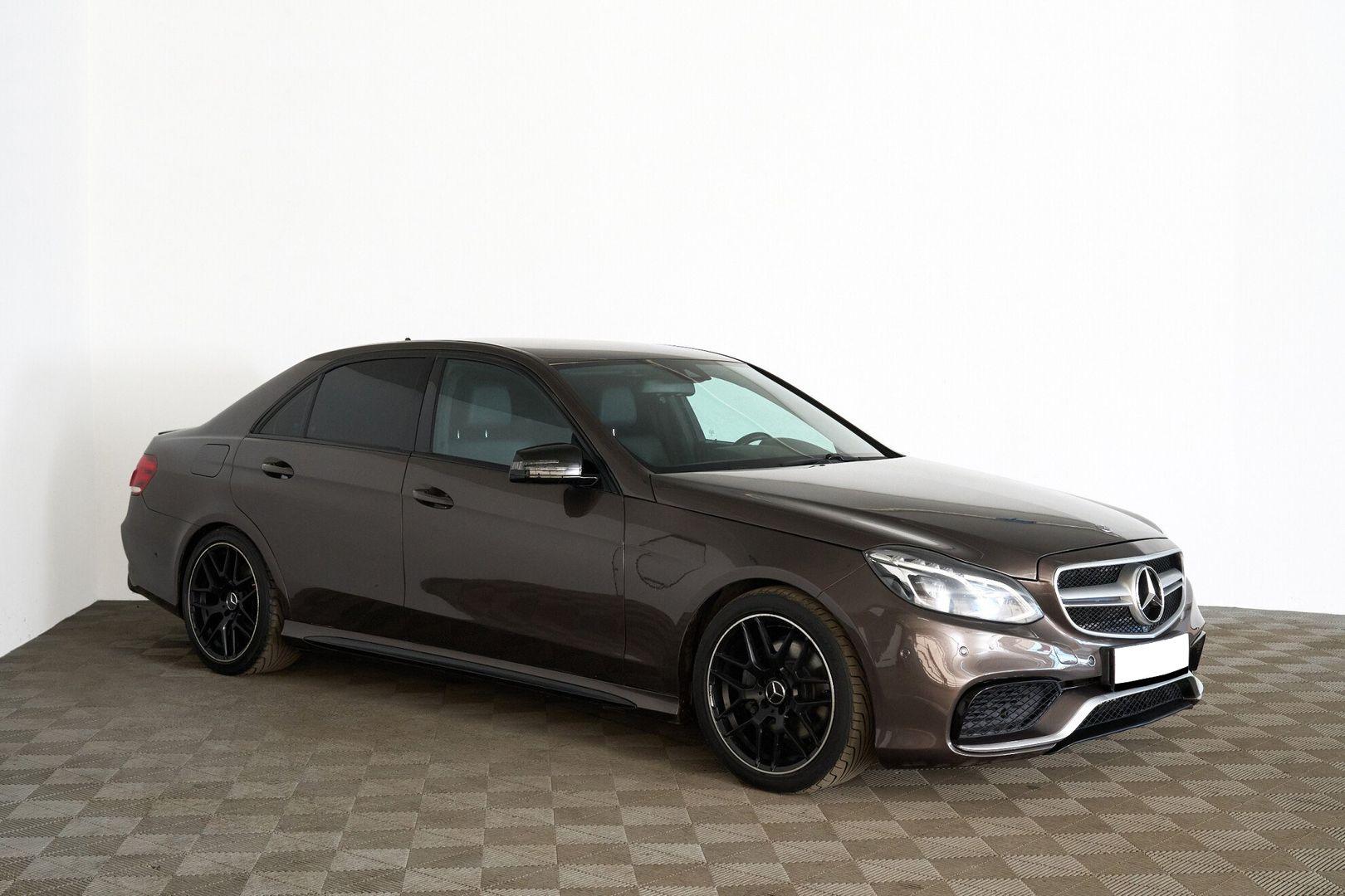 Mercedes-Benz E-Класс 2014, коричневый