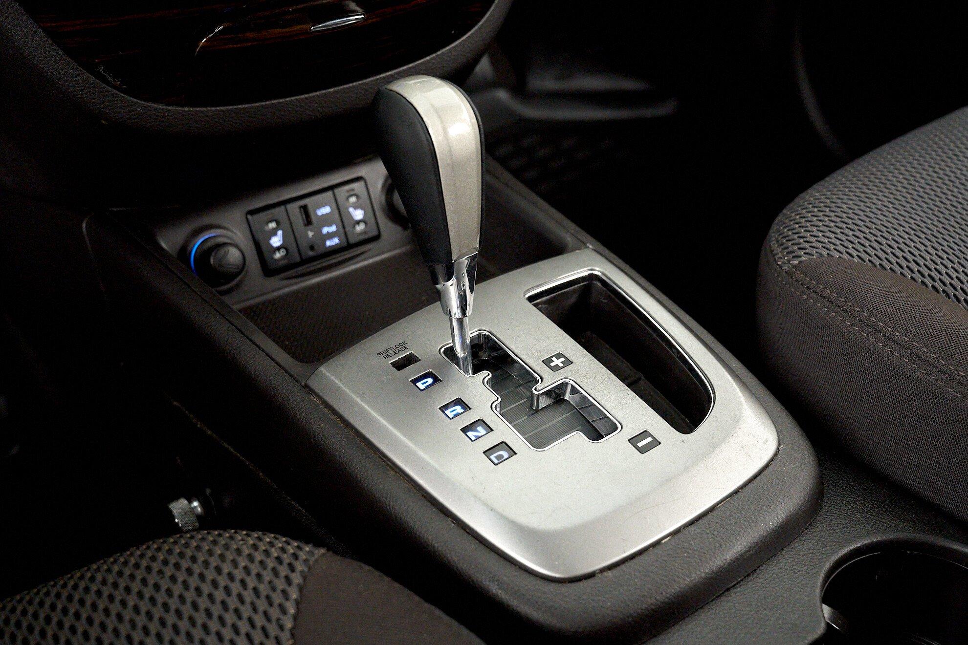 Hyundai Santa Fe 2010, коричневый