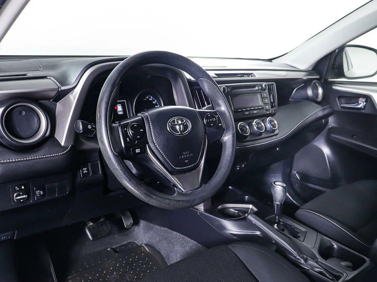 Toyota RAV4 2018, черный