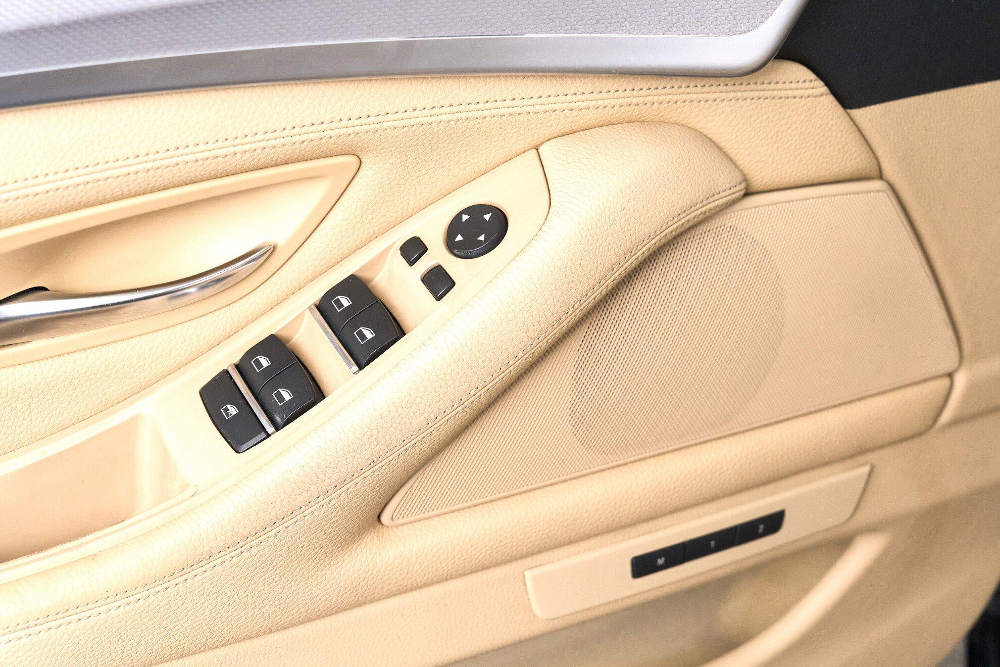 BMW 5 серии 2013, черный