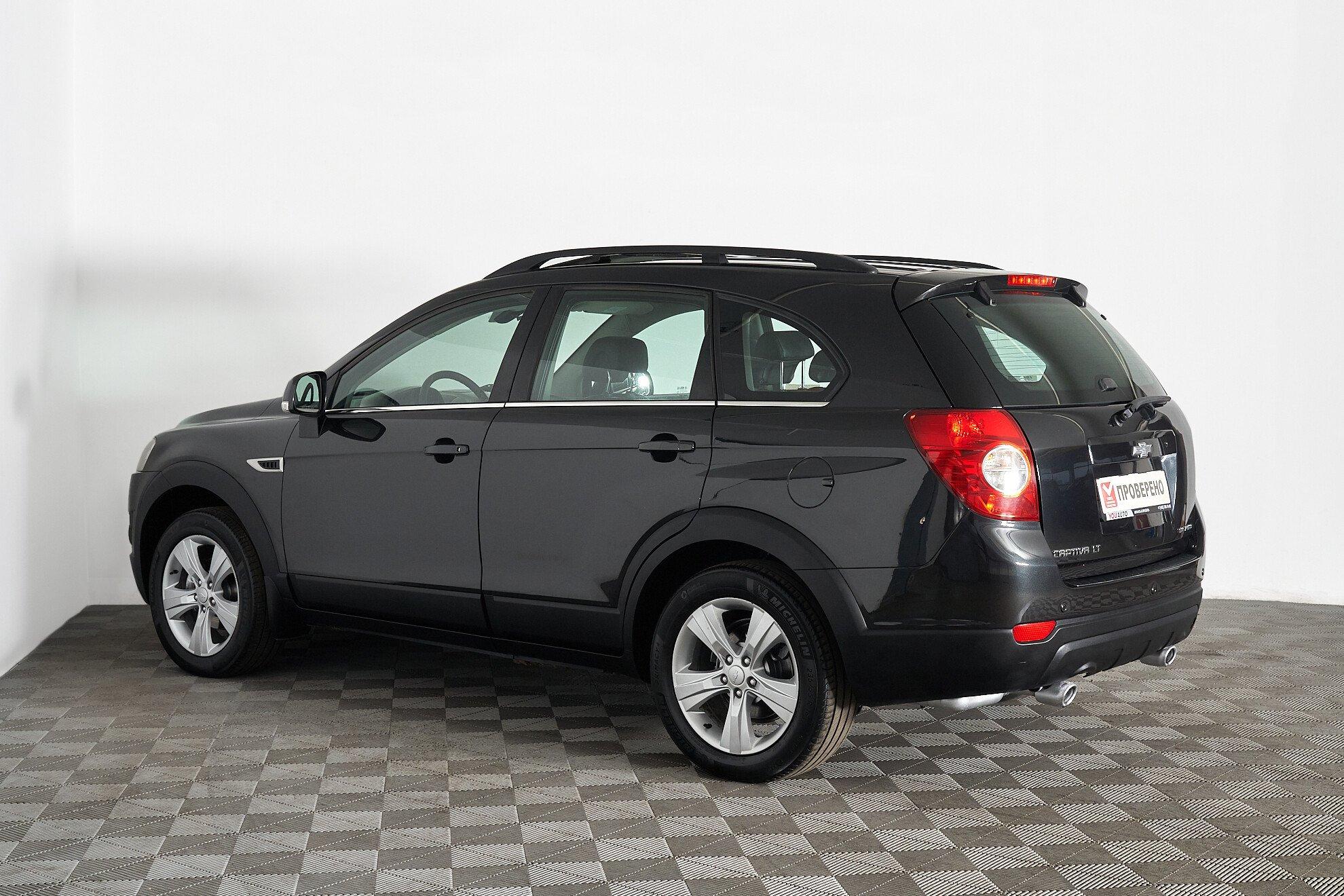 Chevrolet Captiva 2012, черный