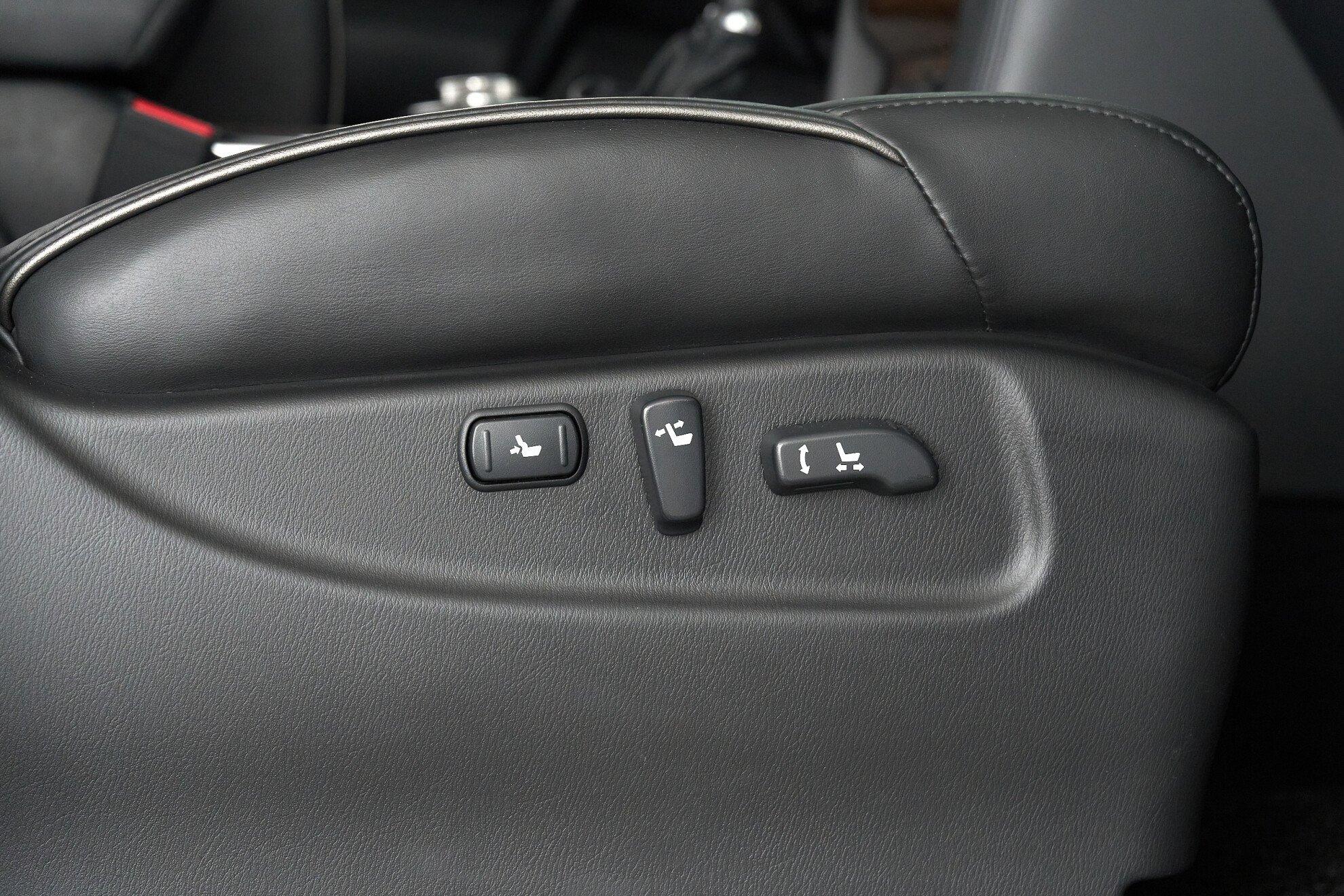 Infiniti QX80 2013, пурпурный
