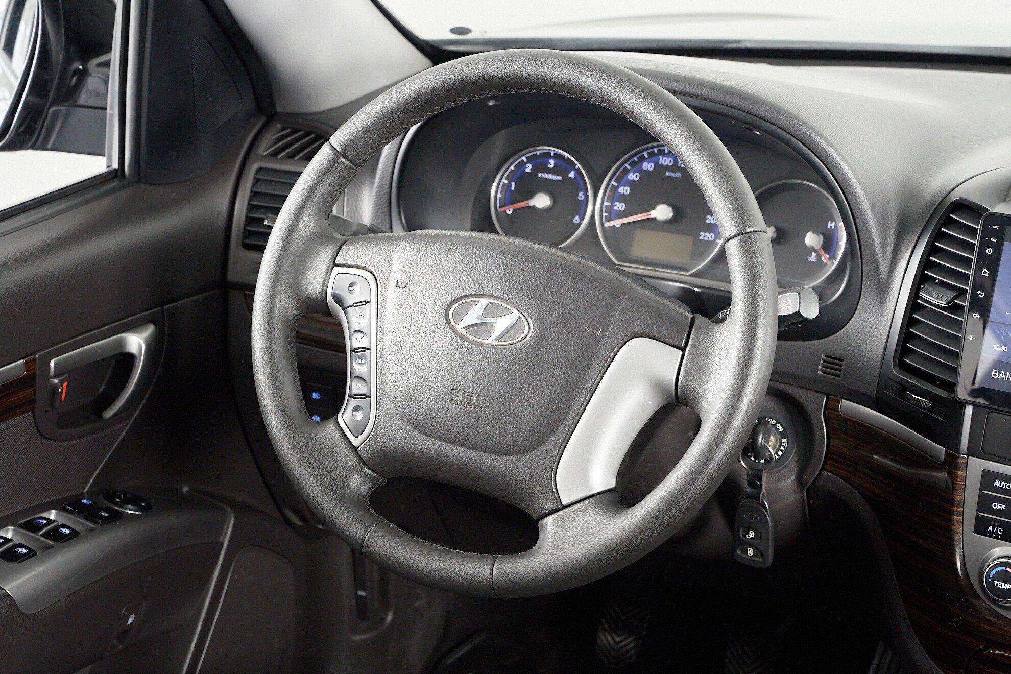 Hyundai Santa Fe 2011, черный