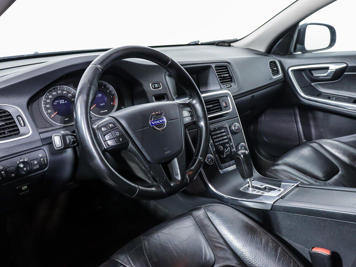 Volvo S60 2011, черный