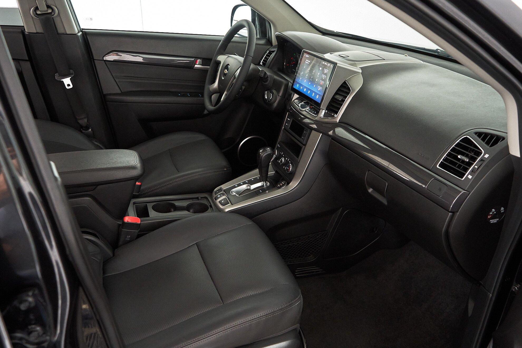 Chevrolet Captiva 2015, черный