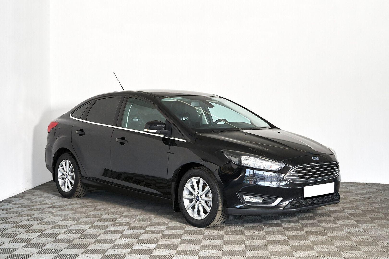Ford Focus 2018, черный