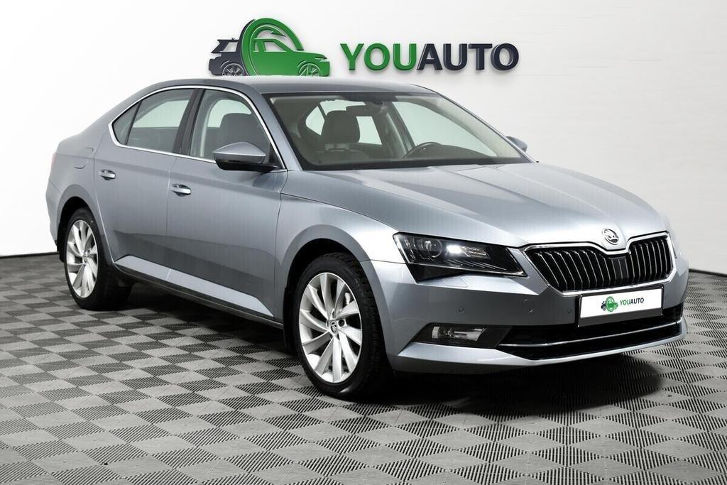 Skoda Superb 2018, серебряный