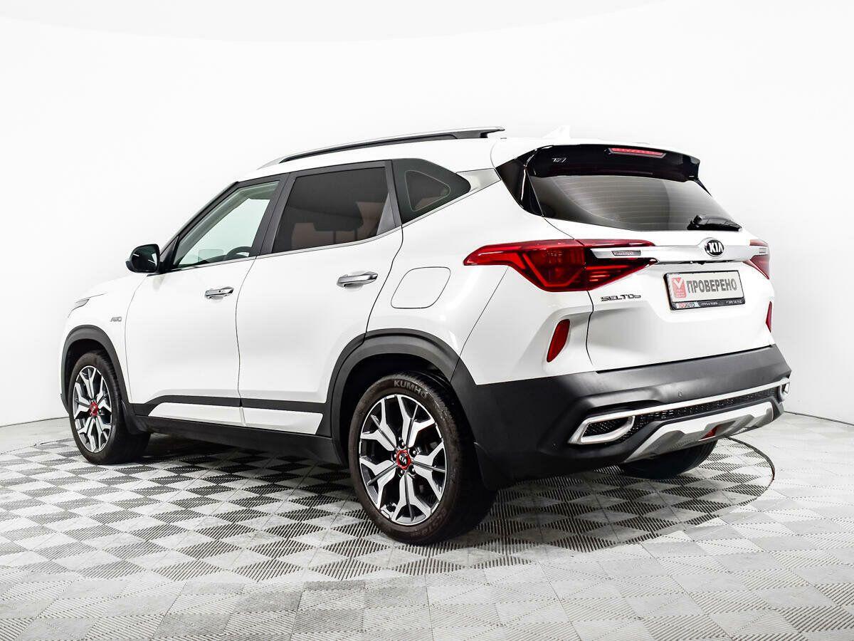 Kia Seltos 2022, белый