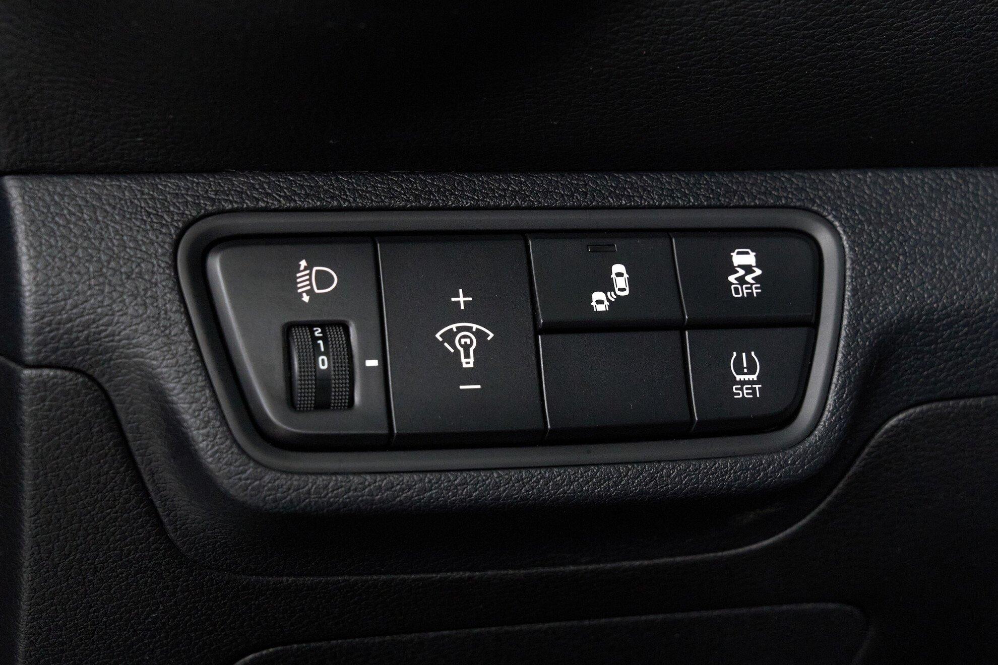 Kia Cerato 2021, серый
