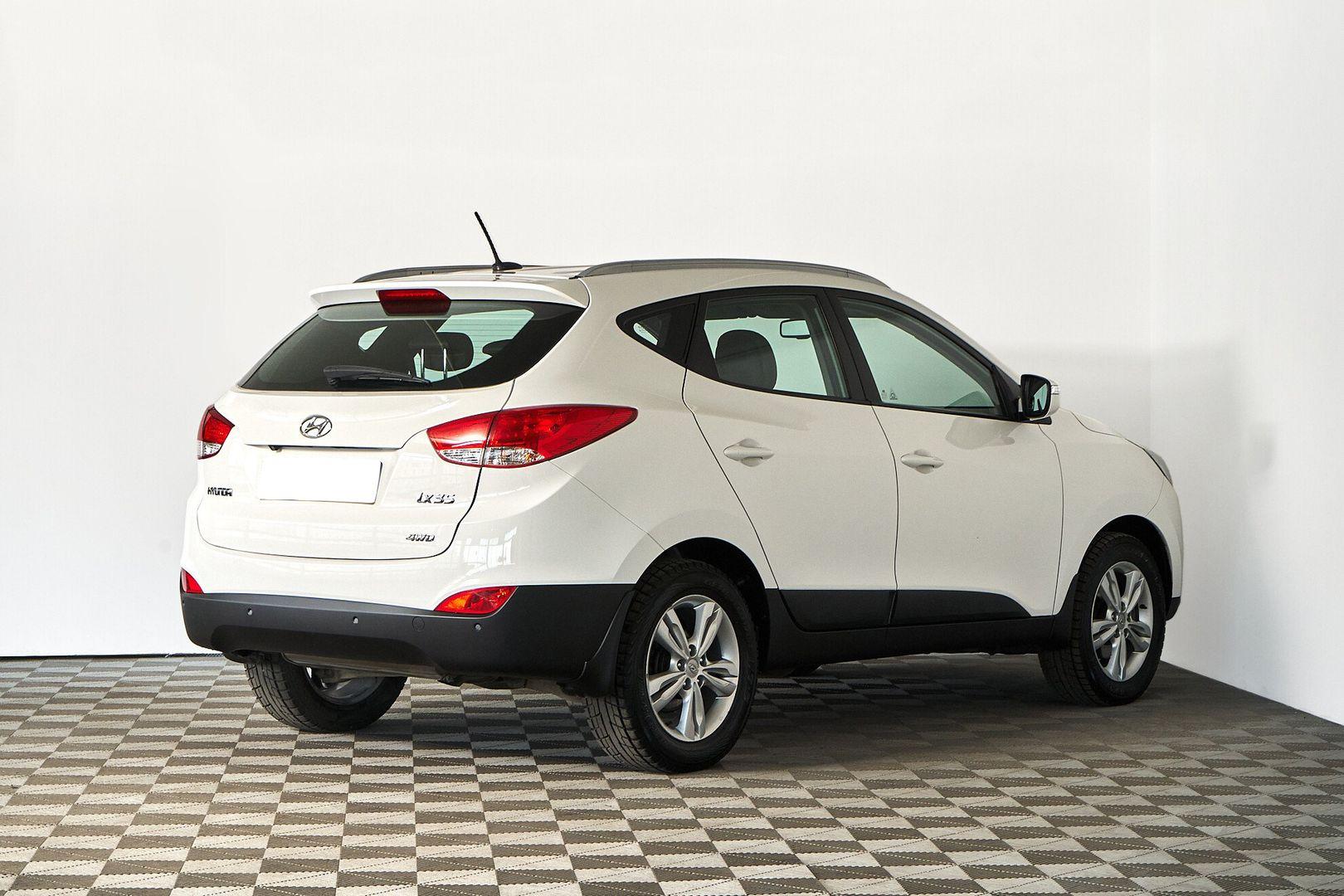 Hyundai ix35 2014, белый