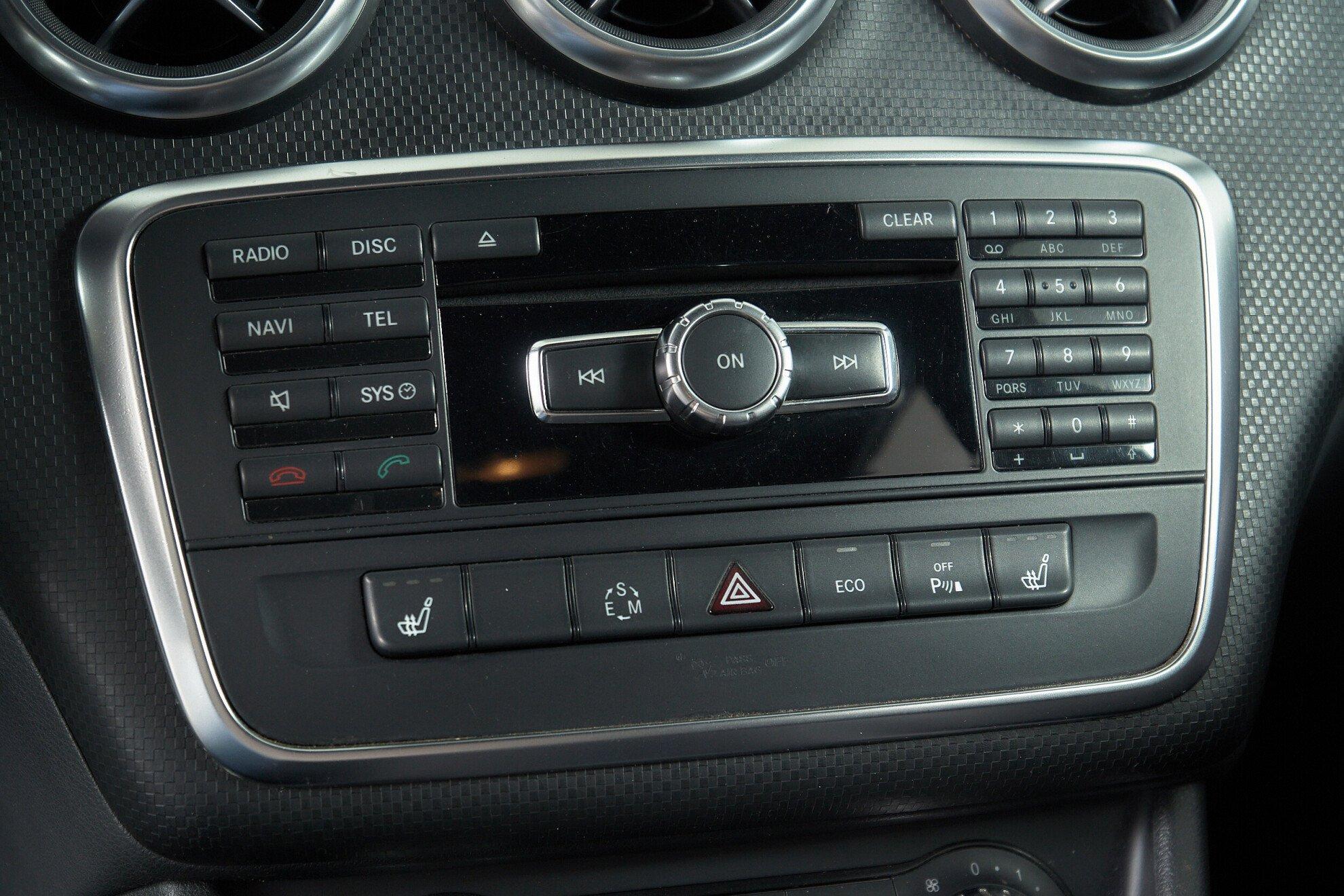 Mercedes-Benz A-Класс 2013, белый