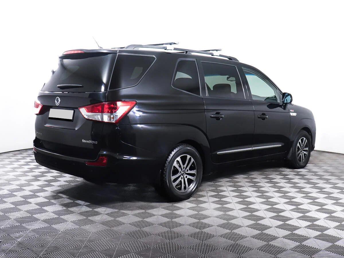 SsangYong Stavic 2018, черный