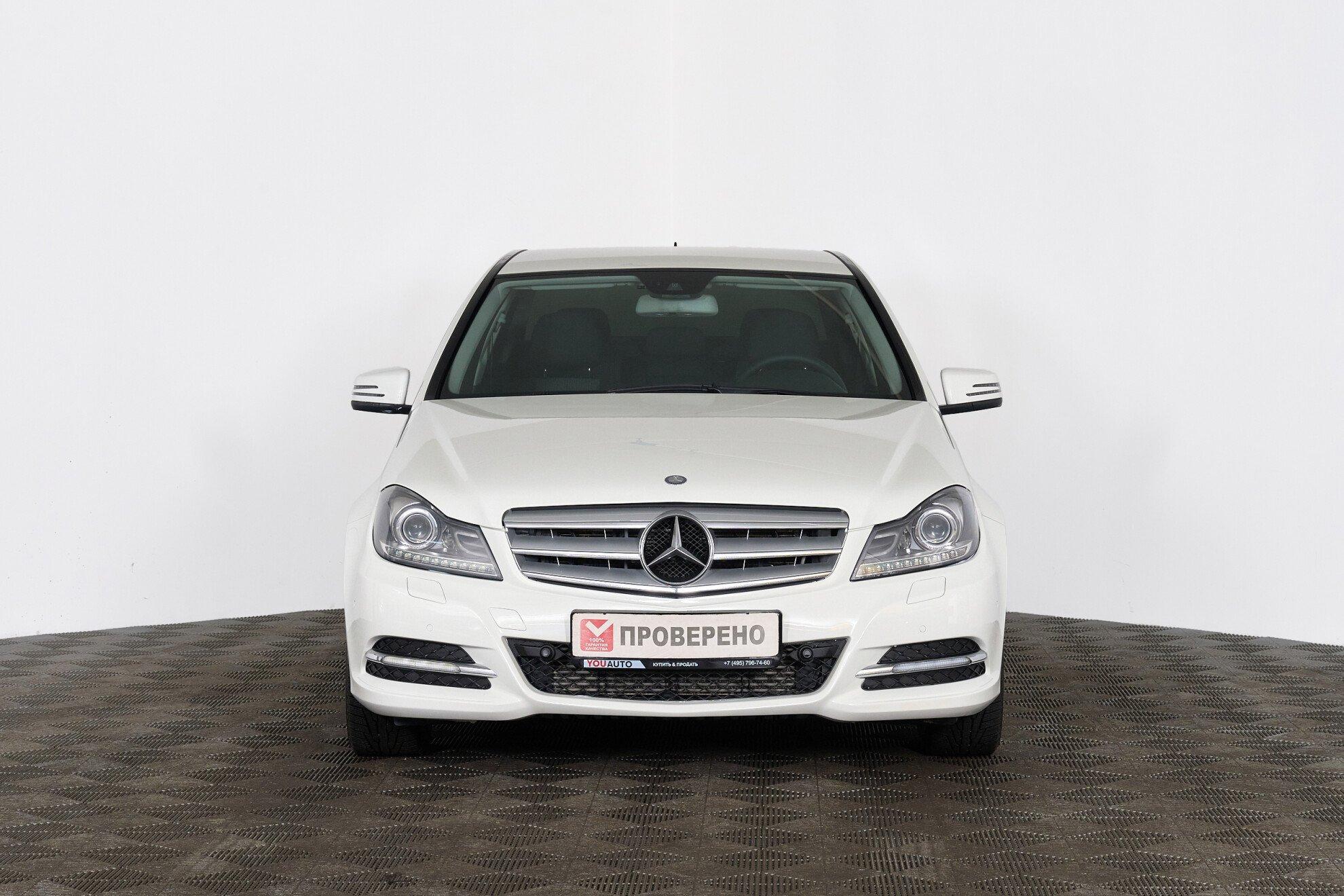 Mercedes-Benz C-Класс 2012, белый