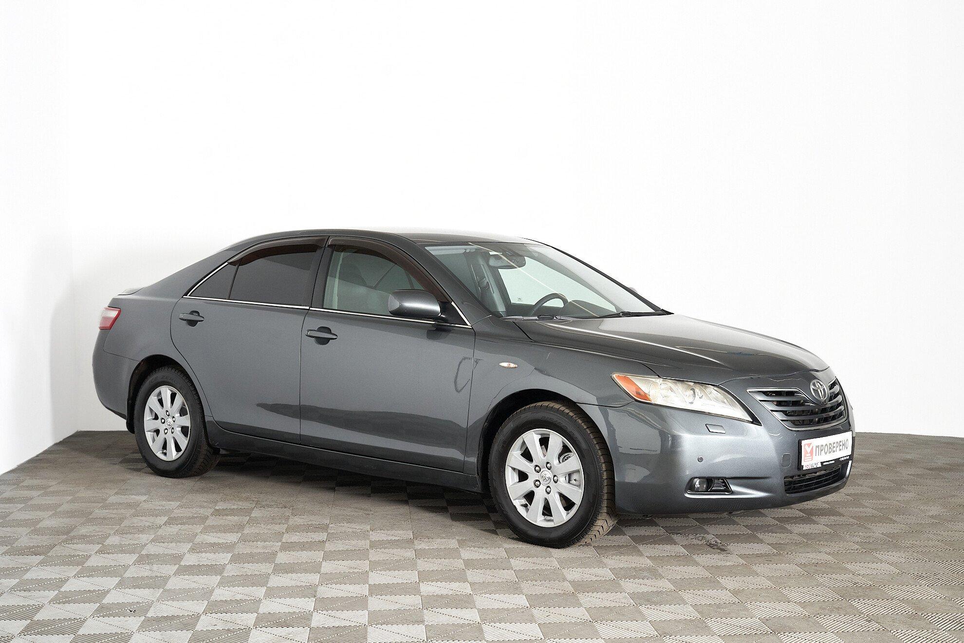 Toyota Camry 2008, серый