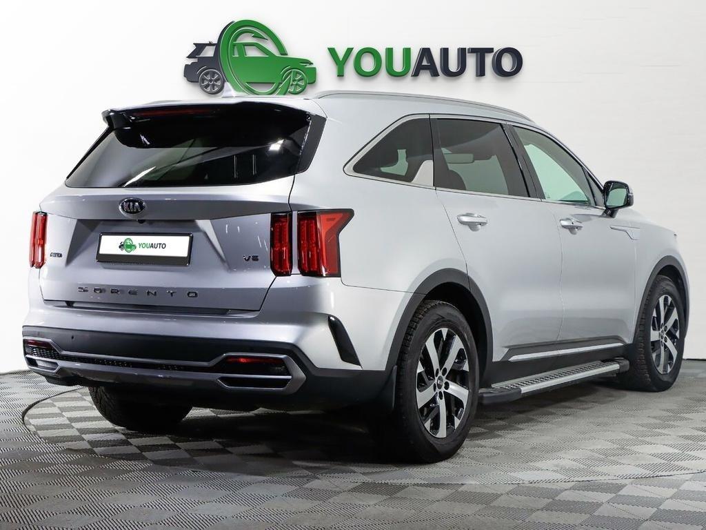 Kia Sorento 2021, серебряный