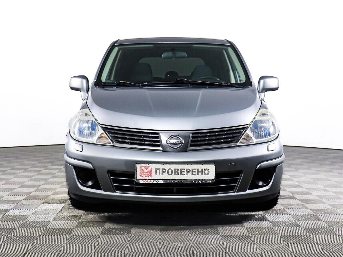 Nissan Tiida 2012, серый