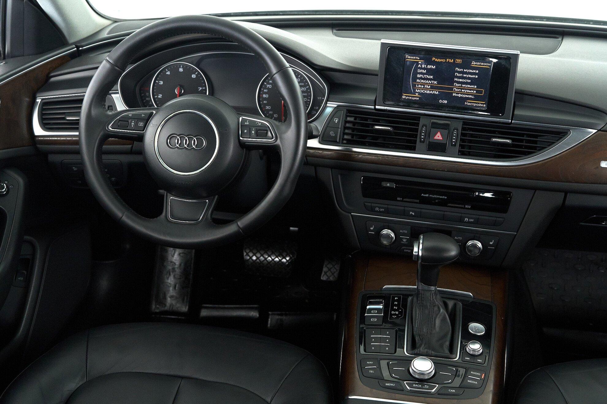 Audi A6 2011, черный