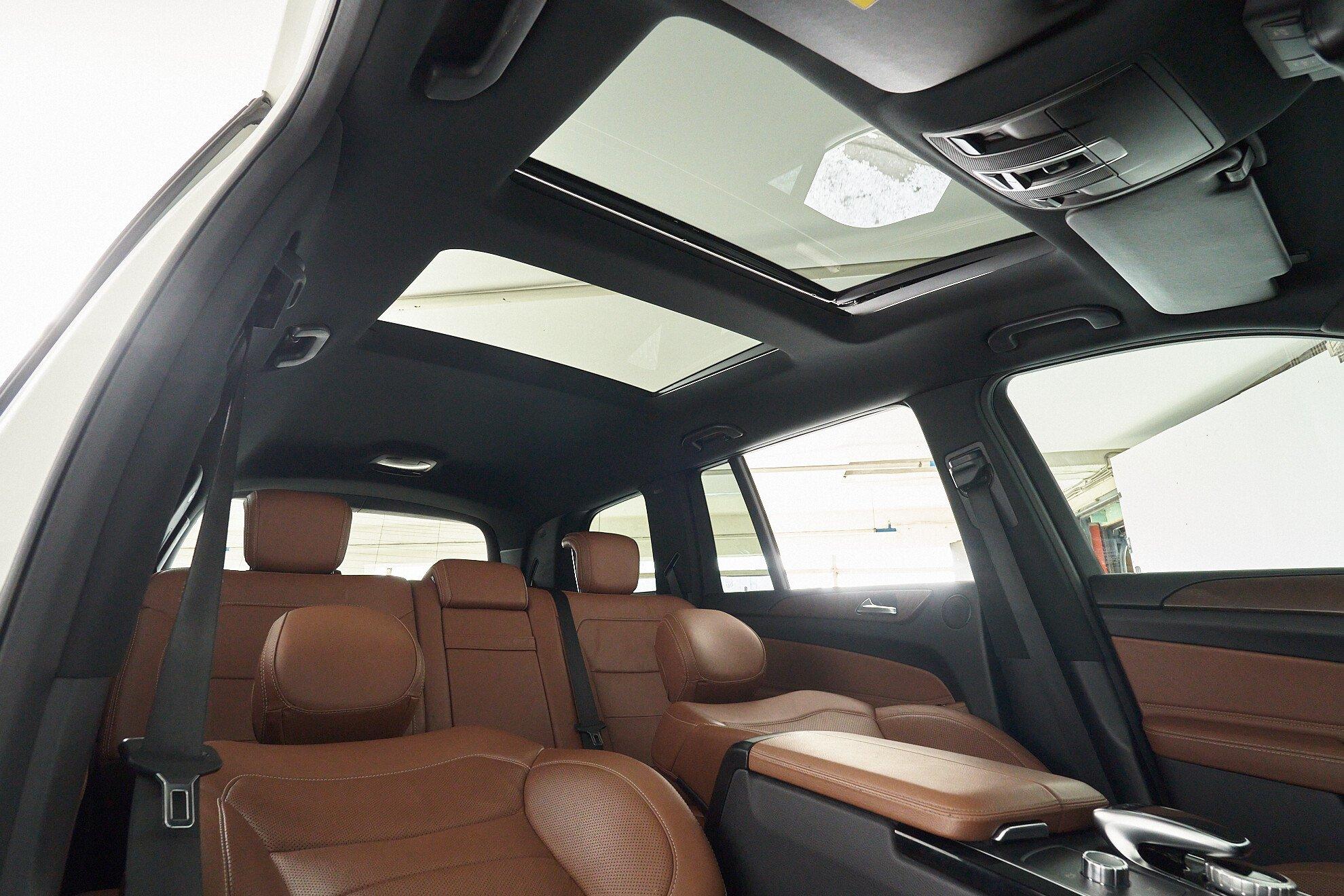Mercedes-Benz GLS 2016, белый