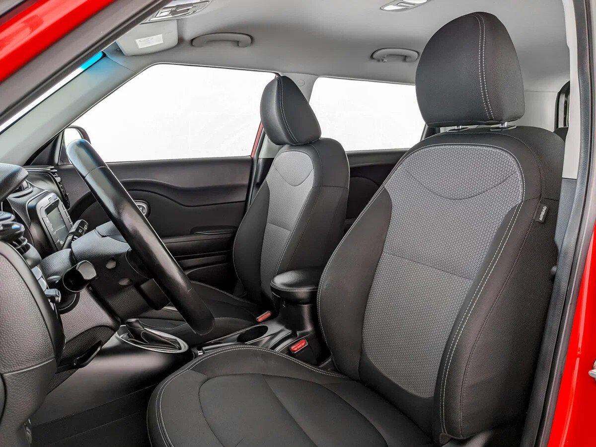 Kia Soul 2018, красный