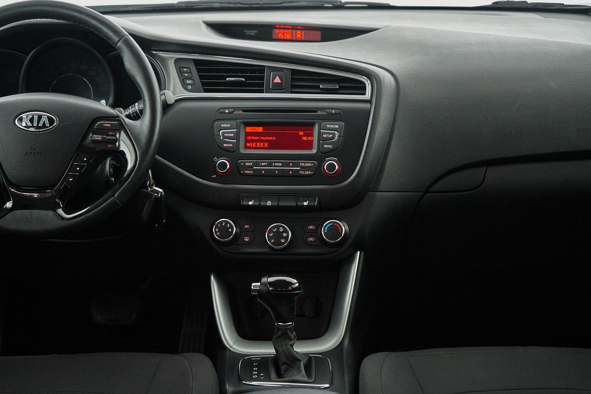 Kia Ceed 2015, серый