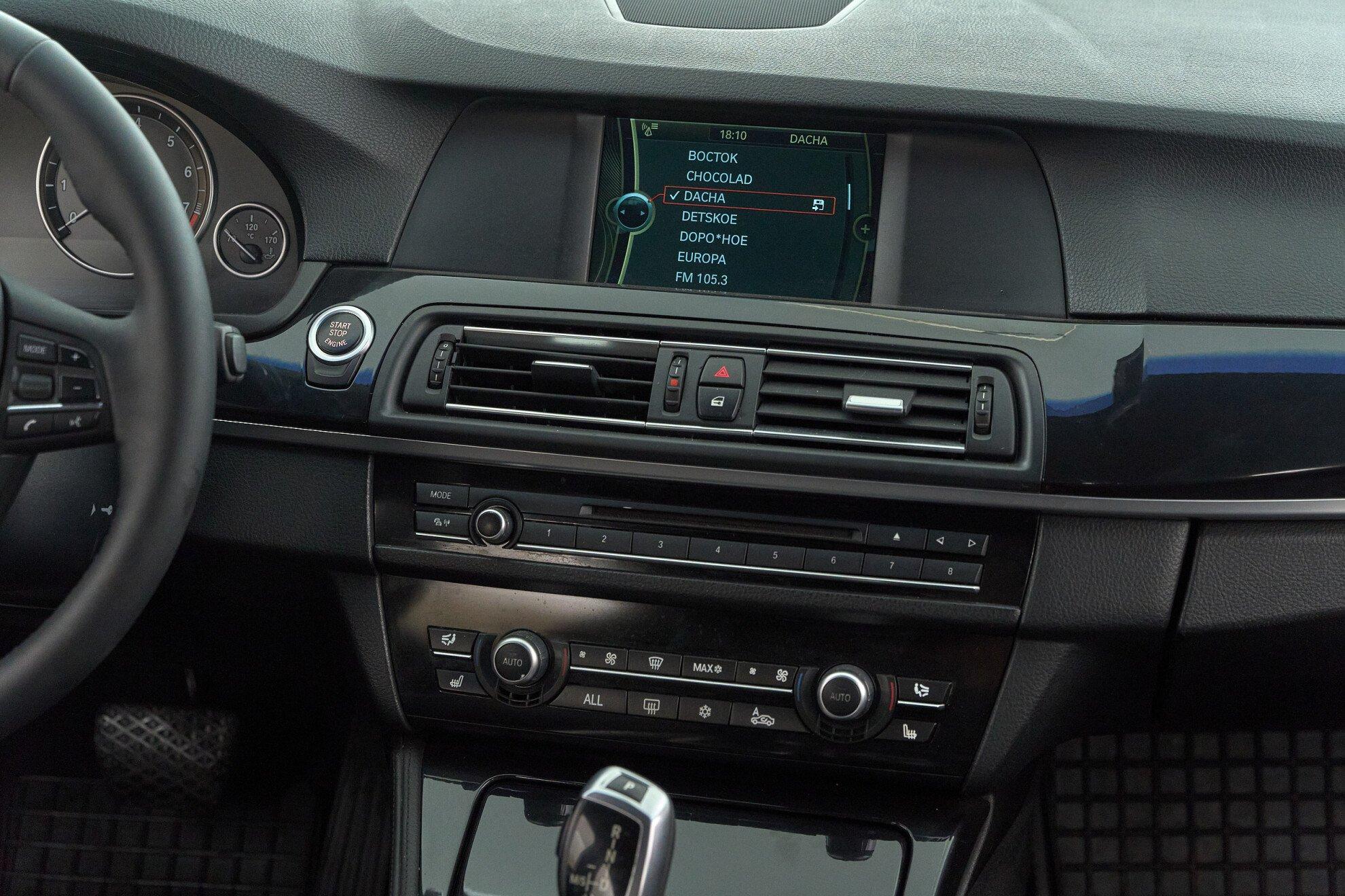BMW 5 серии 2012, черный