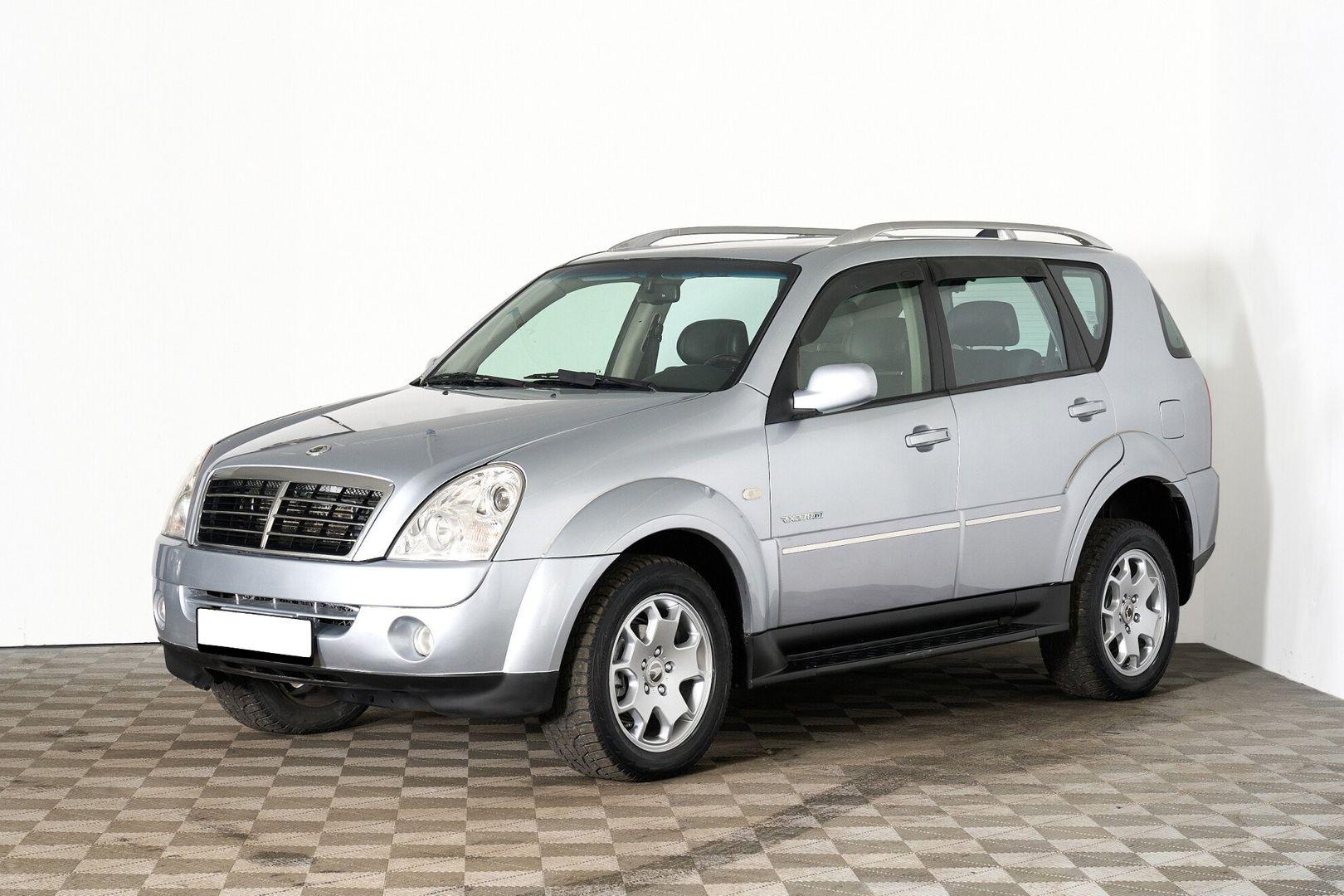 SsangYong Rexton 2009, серебряный