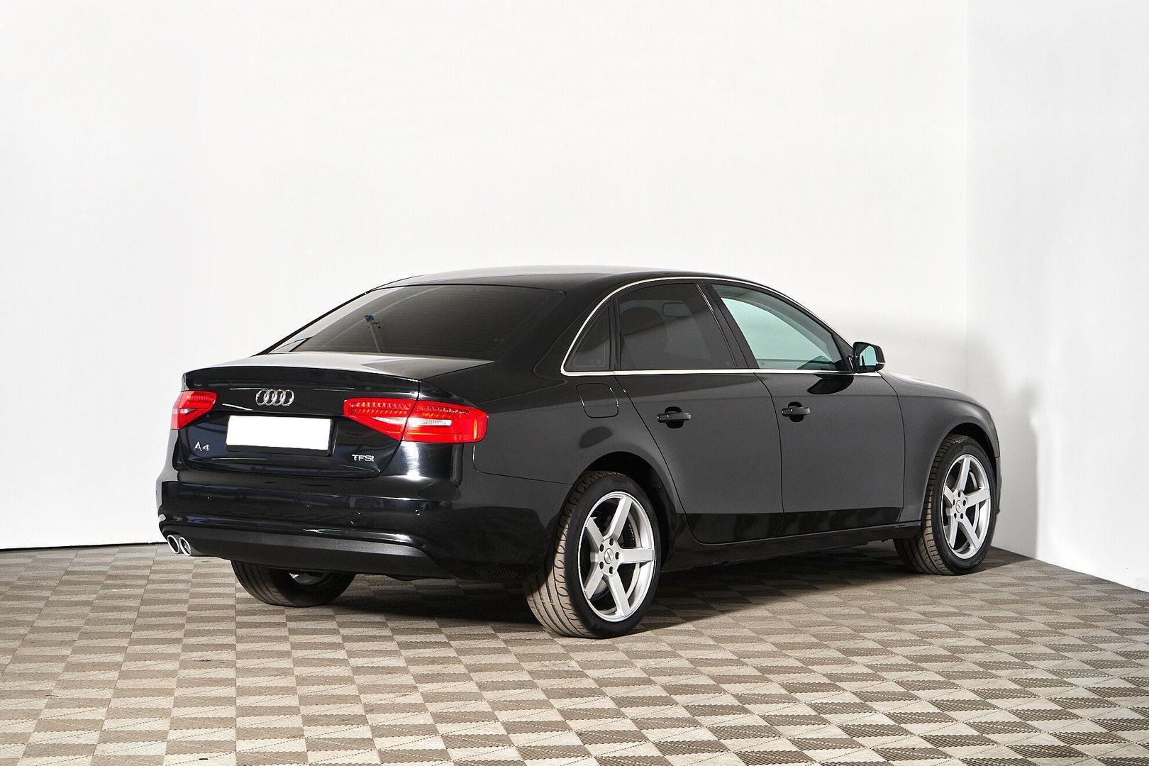 Audi A4 2014, черный